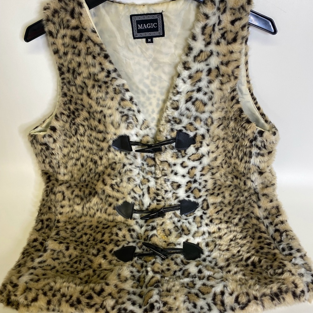 Magic Boutique Leopard Faux Fur Vest